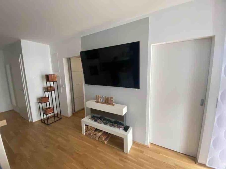 Moderne Wohnung In Der Toplage Inkl. Garage Wien Ngoại thất bức ảnh