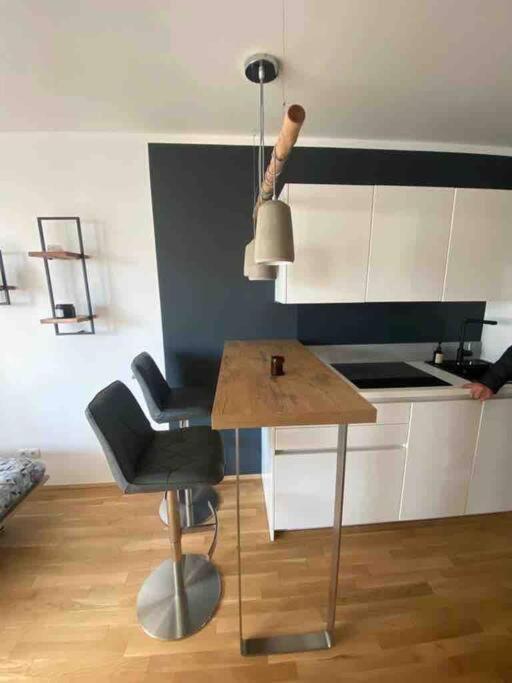 Moderne Wohnung In Der Toplage Inkl. Garage Wien Ngoại thất bức ảnh